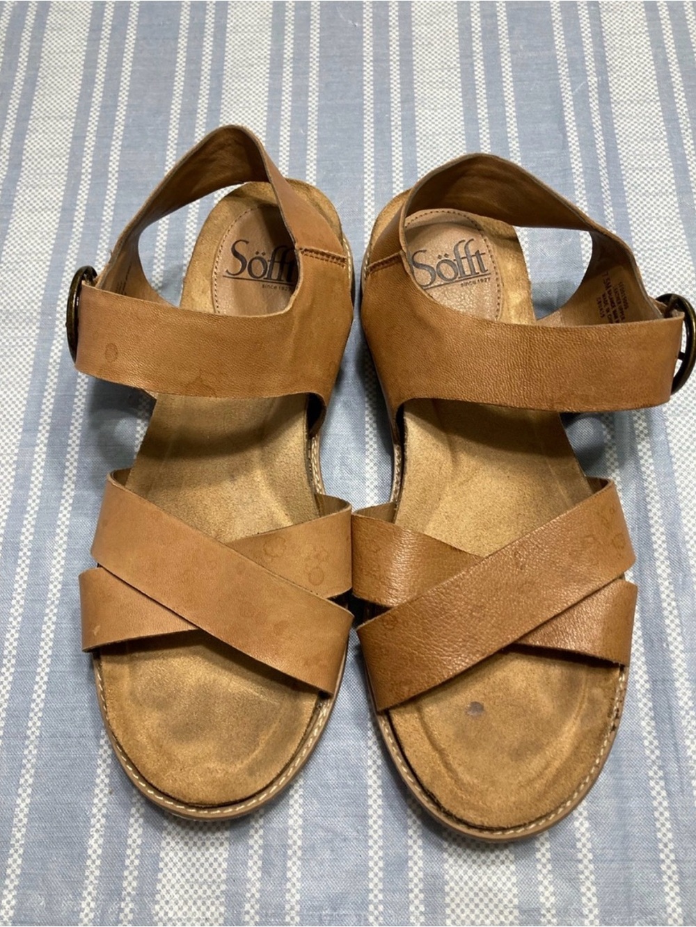 Women's Sofft Brown Leather Cross-Strap Sandals